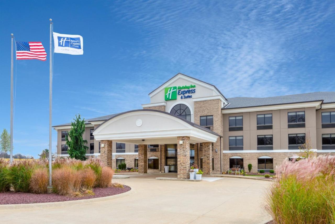 Holiday Inn Express & Suites Wadsworth By Ihg Экстерьер фото