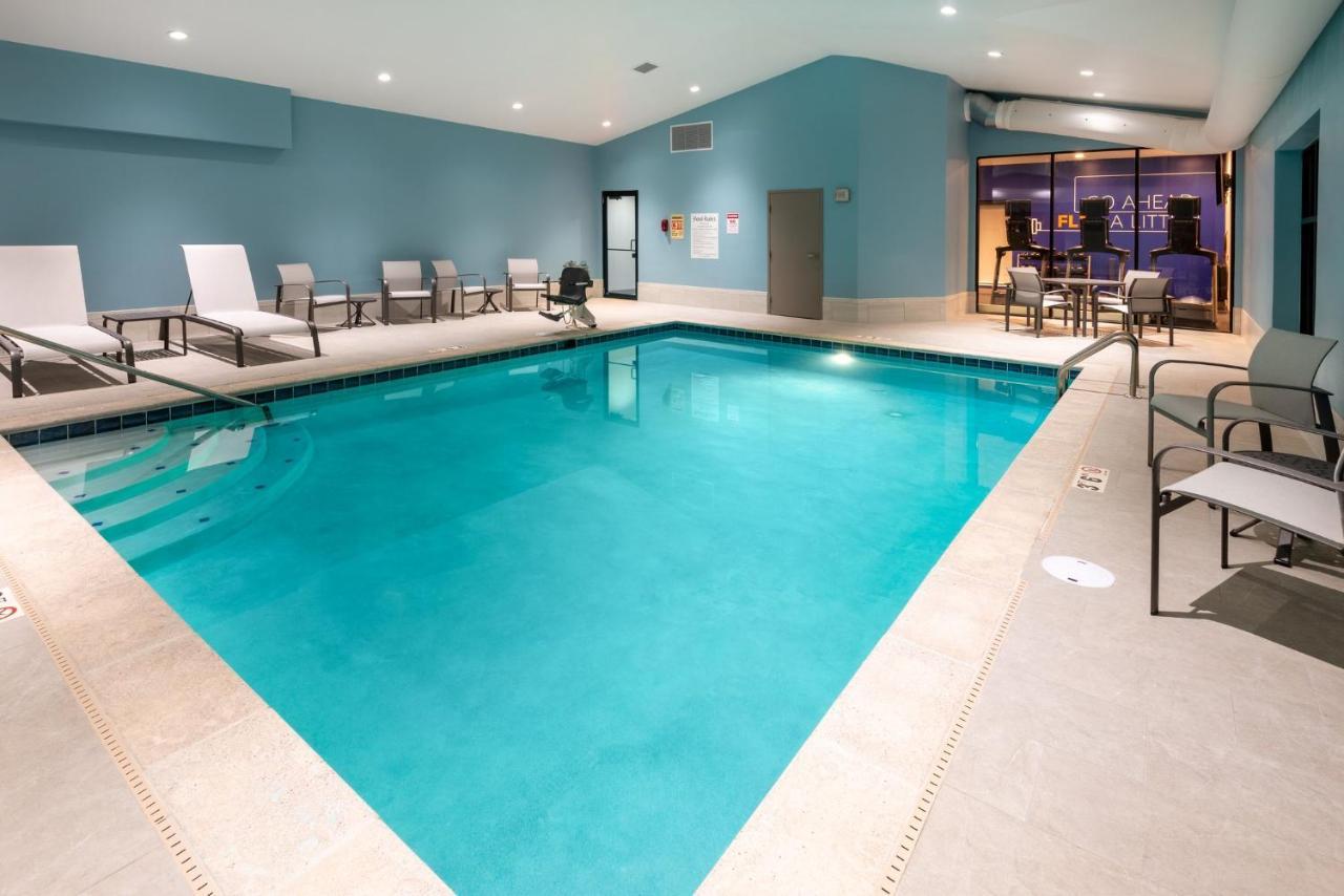 Holiday Inn Express & Suites Wadsworth By Ihg Экстерьер фото