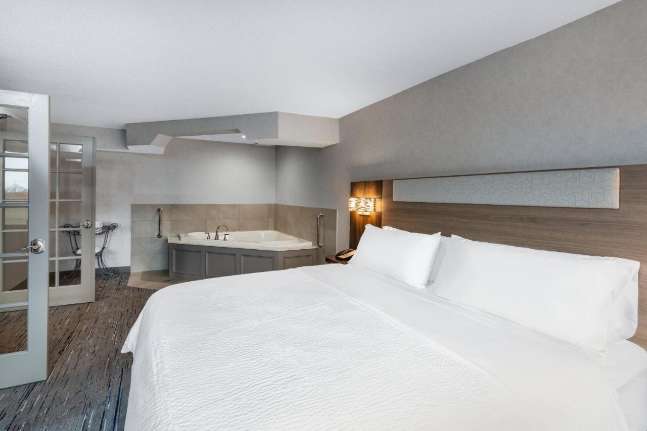 Holiday Inn Express & Suites Wadsworth By Ihg Экстерьер фото