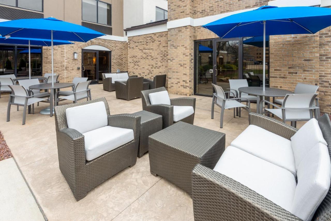 Holiday Inn Express & Suites Wadsworth By Ihg Экстерьер фото