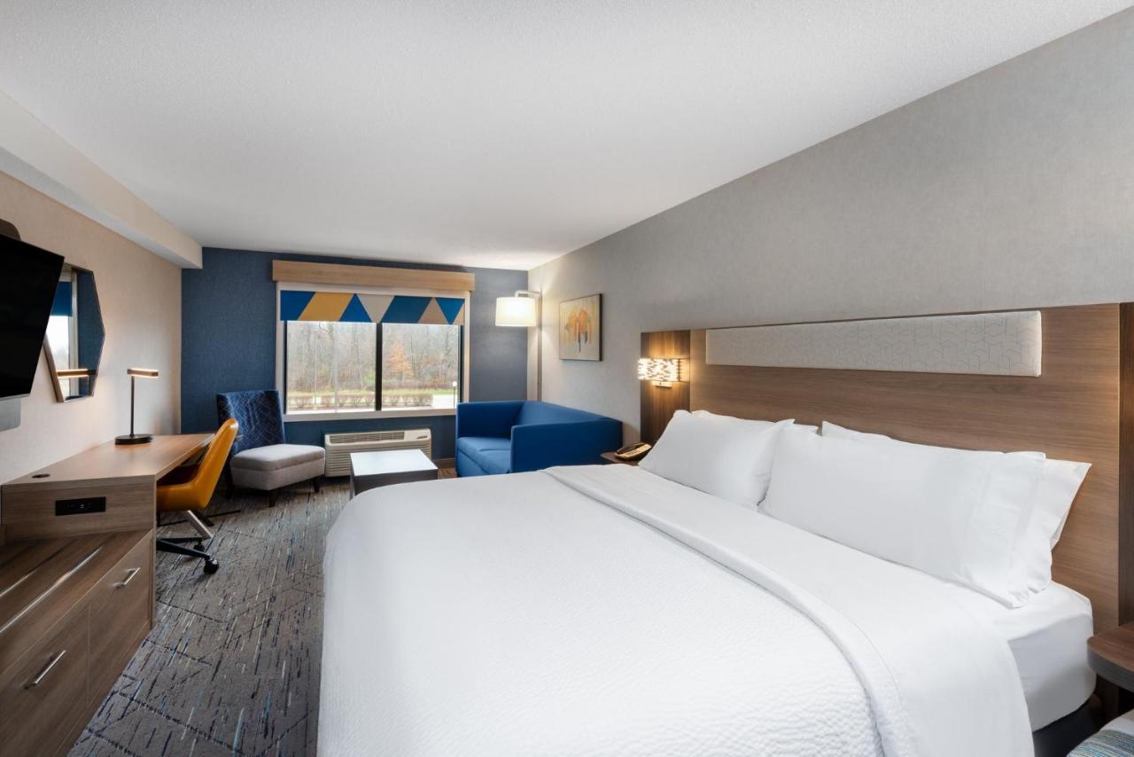 Holiday Inn Express & Suites Wadsworth By Ihg Экстерьер фото