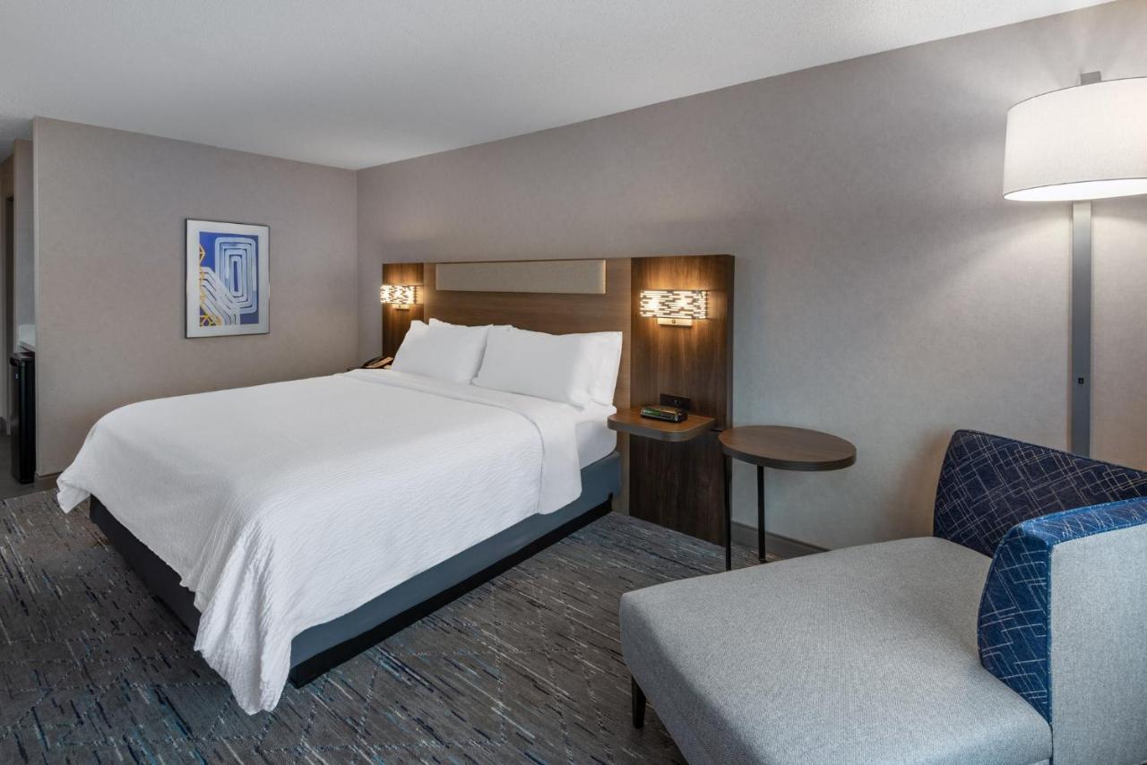 Holiday Inn Express & Suites Wadsworth By Ihg Экстерьер фото