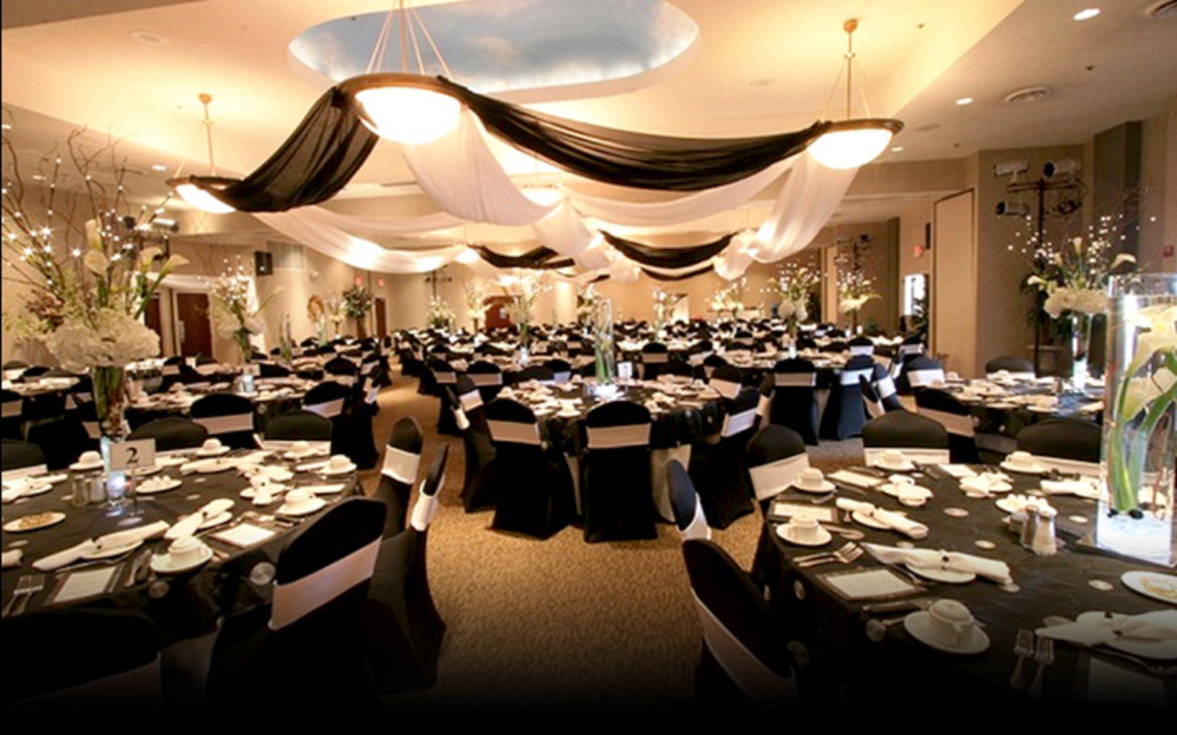 Holiday Inn Express & Suites Wadsworth By Ihg Экстерьер фото