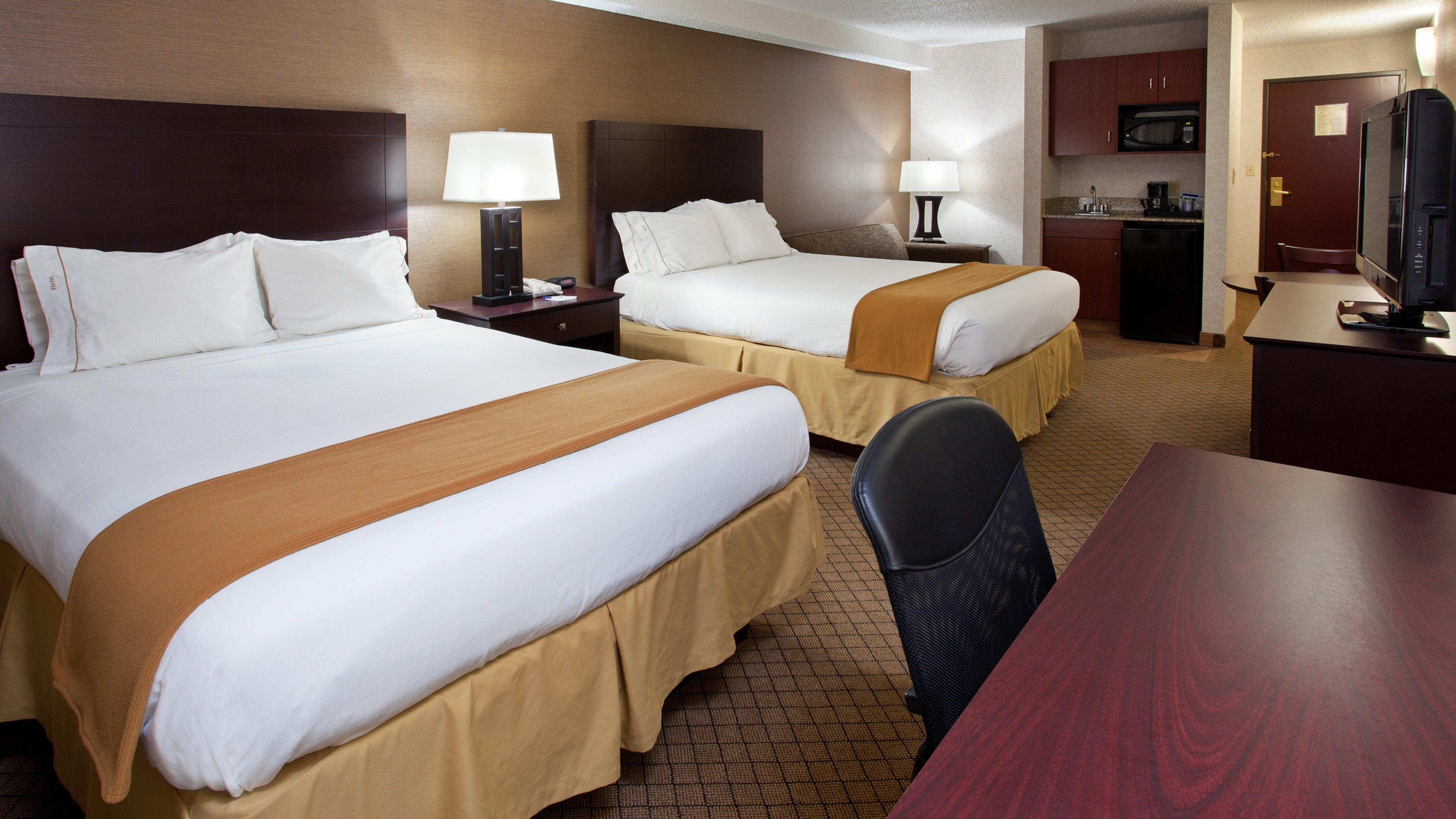 Holiday Inn Express & Suites Wadsworth By Ihg Экстерьер фото