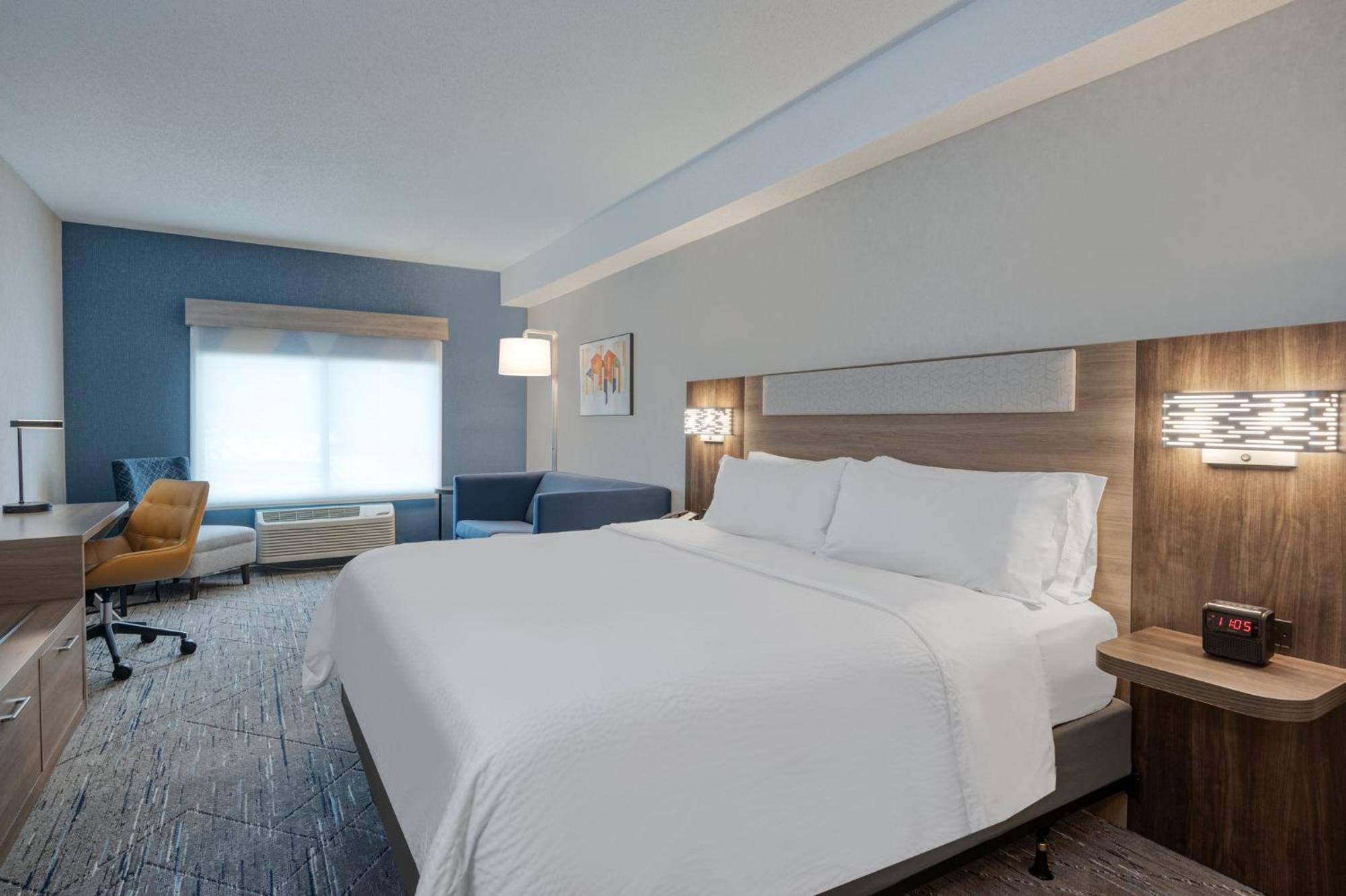 Holiday Inn Express & Suites Wadsworth By Ihg Экстерьер фото