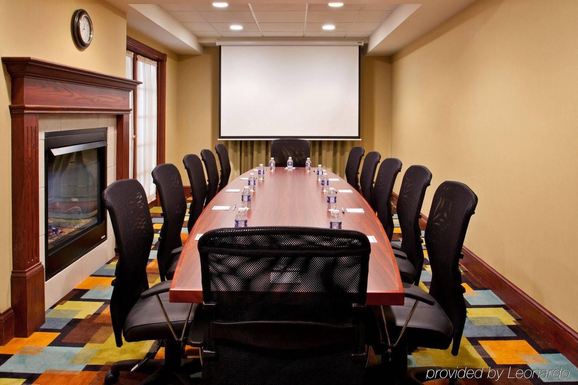 Holiday Inn Express & Suites Wadsworth By Ihg Экстерьер фото